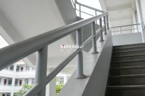 日喀则市学校防护栏杆:高海拔严寒环境下的安全与耐久性解决方案 日喀则市学校防护栏杆:高海拔严寒环境下的安全与耐久性解决方案