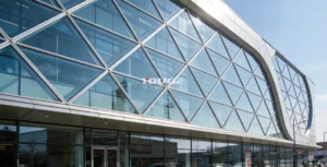 石河子市玻璃幕墙设计与施工技术解析